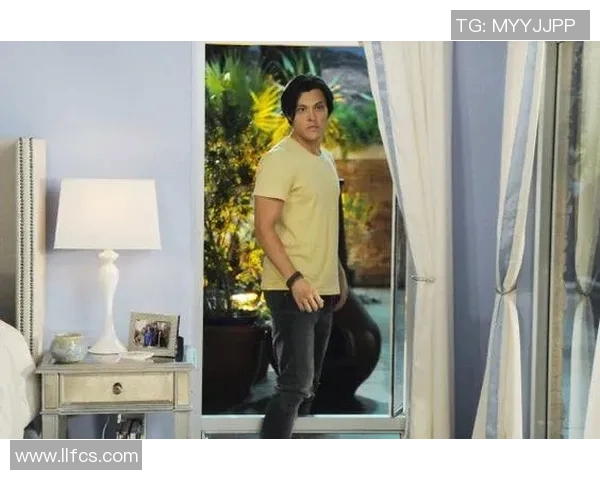 足球明星的爱情游戏揭示了真情与谎言的交织与背叛